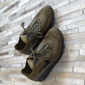 Nike Air Max 90 Ultra 2.0 Flyknit 'Olive Flack' Sneakers